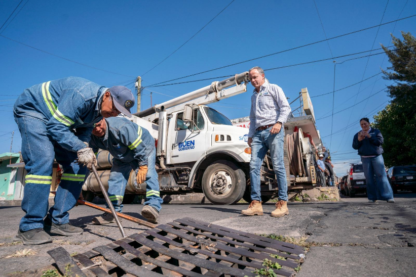 Mejoran la imagen de la colonia El Carmen con el programa de Faenas