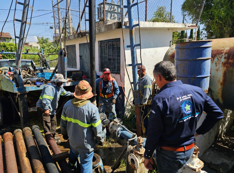 SAPAZ sustituye equipo de bombeo en la colonia Villa Olímpica para garantizar el suministro de agua