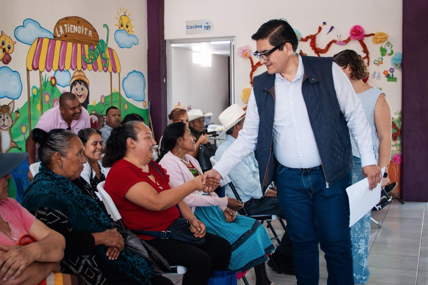 DIF Tangancícuaro fortalece apoyo a personas vulnerables con entrega de aparatos funcionales.