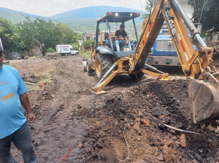 Inicia primera etapa de mejoramiento de la calle 16 de Septiembre en Canindo