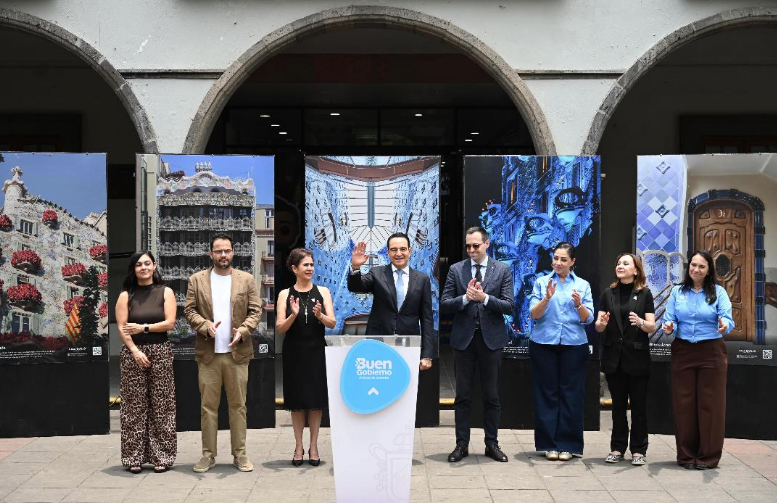 Carlos Soto y Arán Mayola Huguet inauguran la exposición fotográfica “Casa Batlló de Gaudí” en Zamora