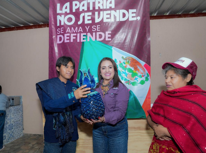 Reúne Gladyz Butanda a liderazgos de Tangancícuaro en asamblea de defensa de la transformación