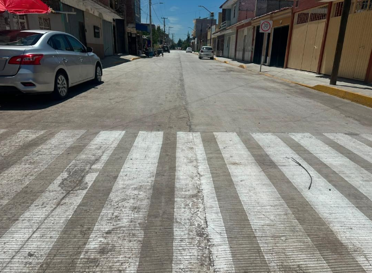 Abren la vialidad de la calle Cartagena en el fraccionamiento Camelinas