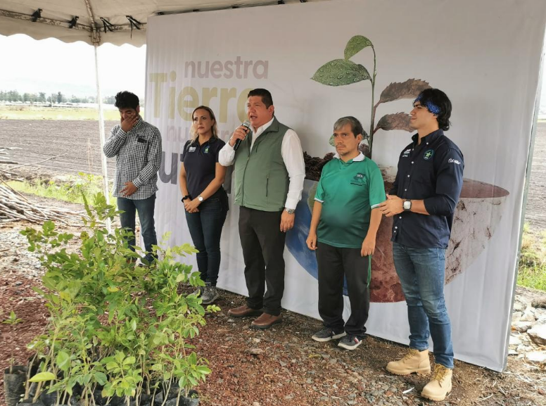 Conmemoran Día Mundial del Medio Ambiente con arborización en la Vía Verde