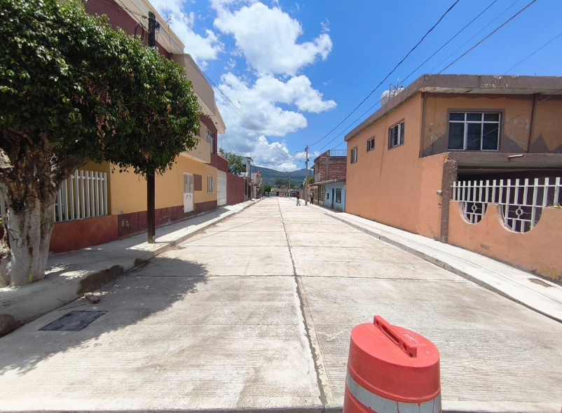 El Buen Gobierno ultima detalles en pavimentación de la calle Hidalgo en Chaparaco