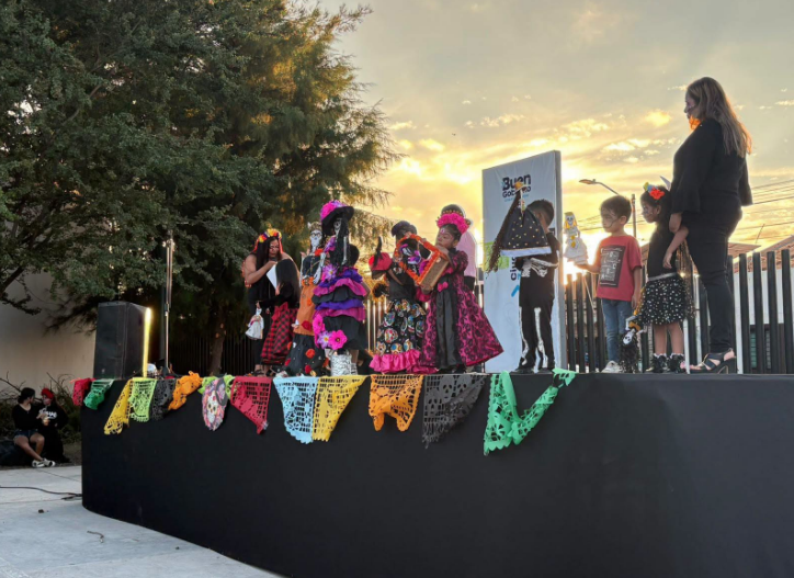 Celebran Día de Muertos con concurso de altares y muestras artísticas en el CEDECO Miguel Regalado
