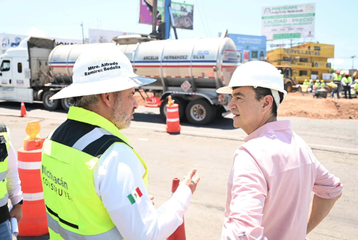 Carlos Soto acompañó al gobernador en supervisión de obras viales en La Rinconada