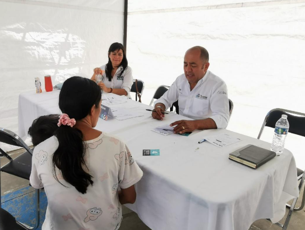 Llevan “Tu Voz, Mi Compromiso” al fraccionamiento Acanto 1