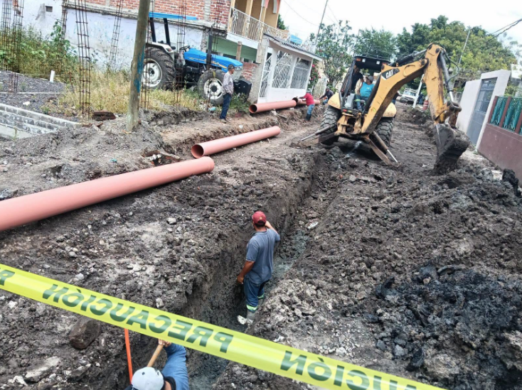 Cerca del 50 por ciento de avance en mejoramiento integral de calle Amado Nervo