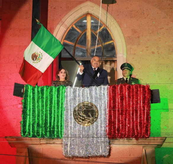 El Presidente Isidoro Mosqueda encabezó el Acto del Aniversario CCXVI del Grito de Independencia
