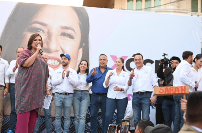 Gran recibimiento a Carlos Soto en visita de Xóchitl Gálvez a Sahuayo