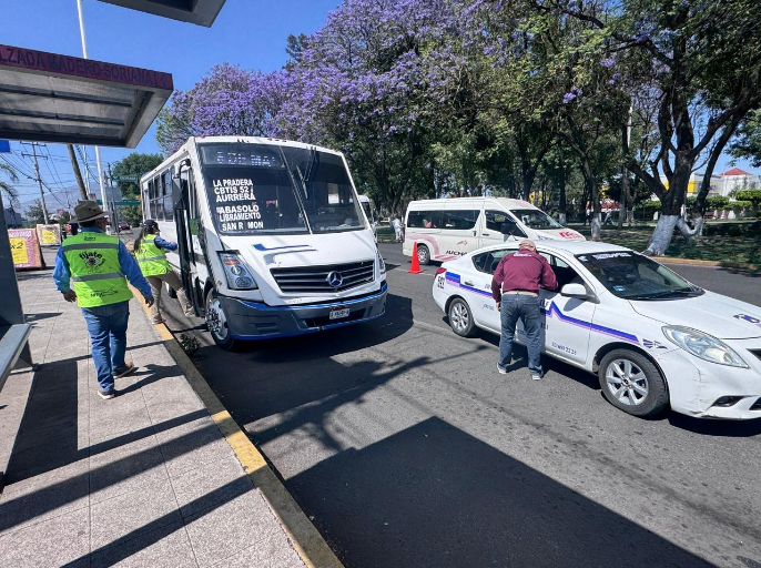 Zamora refuerza acciones para garantizar un transporte público seguro y en regla