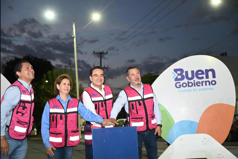 Carlos Soto entregó obras de alumbrado público en Virrey de Mendoza y Cerrito de Catipuato 