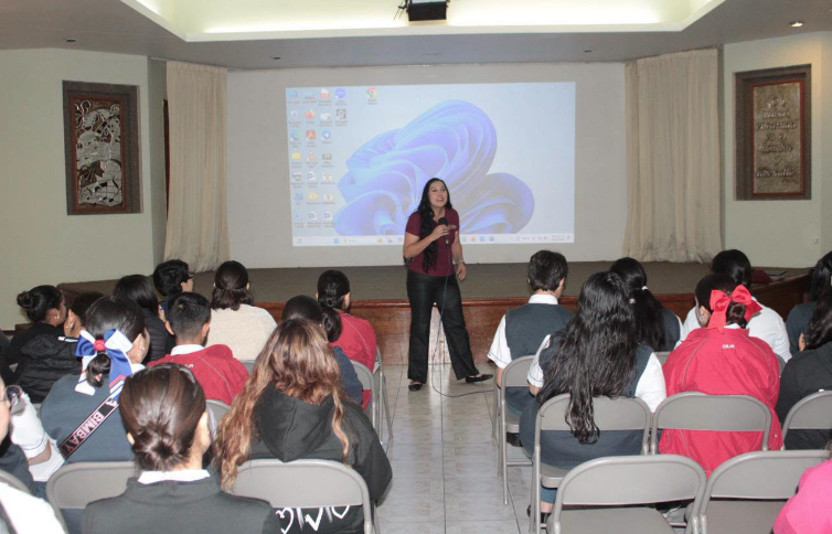 IMM fortalece la prevención del suicidio con taller dirigido a estudiantes del CEJA
