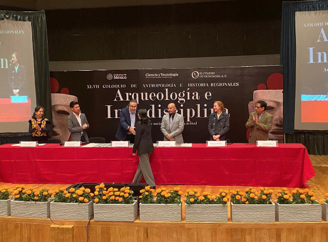 Valeria Margarita Carrillo Cervantes gana el Premio Luis González y González