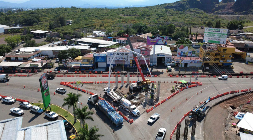 Construcción del distribuidor La Rinconada en Zamora, con 15 % de avance: Bedolla